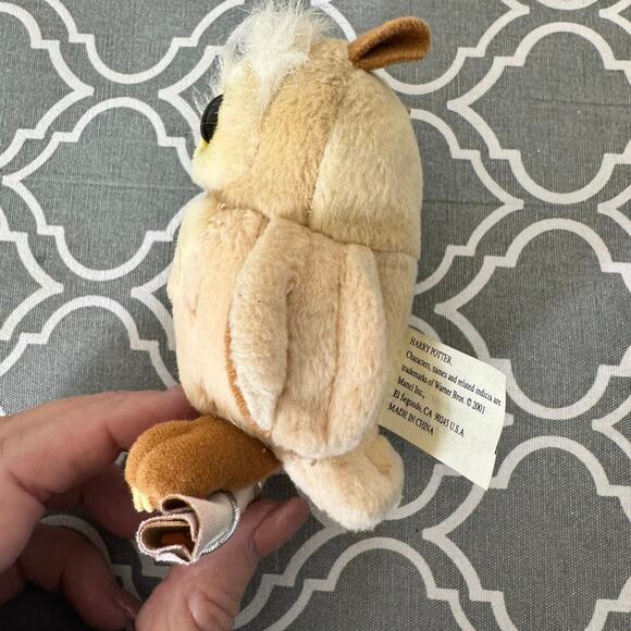 Vintage Harry Potter Owl Plush Doll Tiny 4" Keychain Stuffed Animal Collectible - Picture 5 of 8